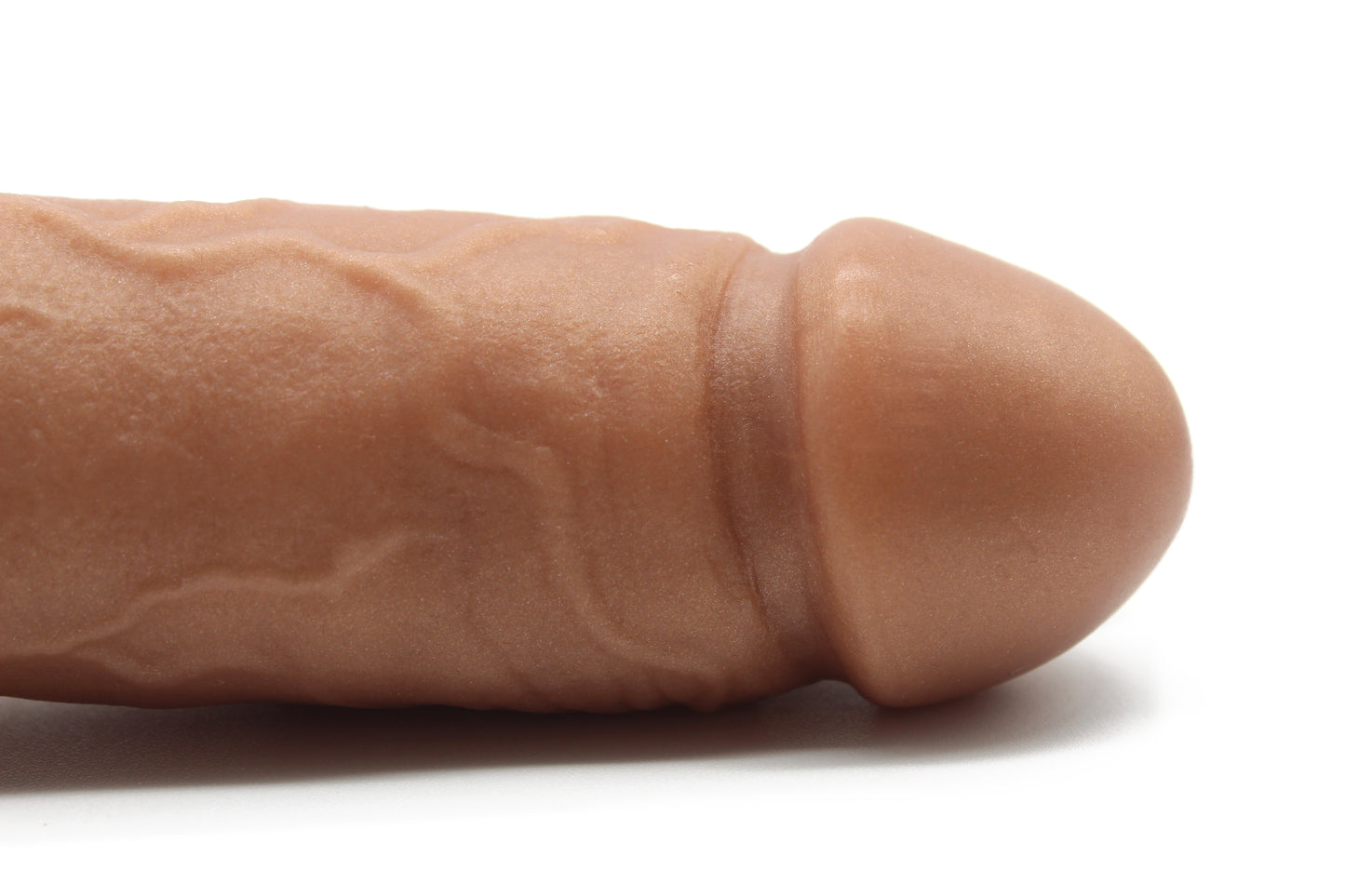 The Amor Short Realistic Dildo