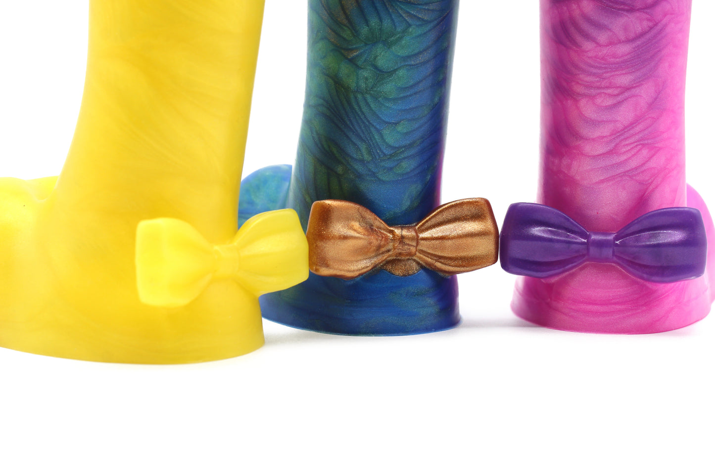 The Dashing Bowtie Dildo With Balls - Small Size