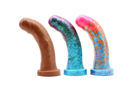 The Dulce Uncut Realistic G-Spot Dildo - Large Size